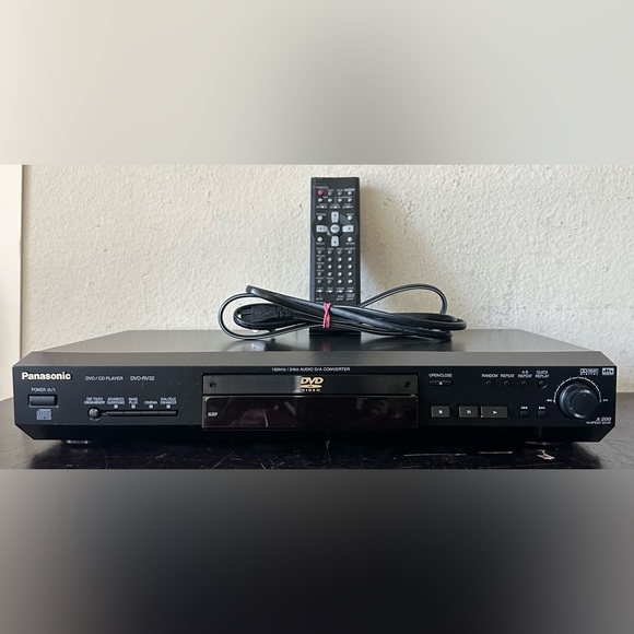 Panasonic DVD-RV32 X200 Hi-Speed Scan DVD Audio D/A Converter Player - Picture 1 of 16